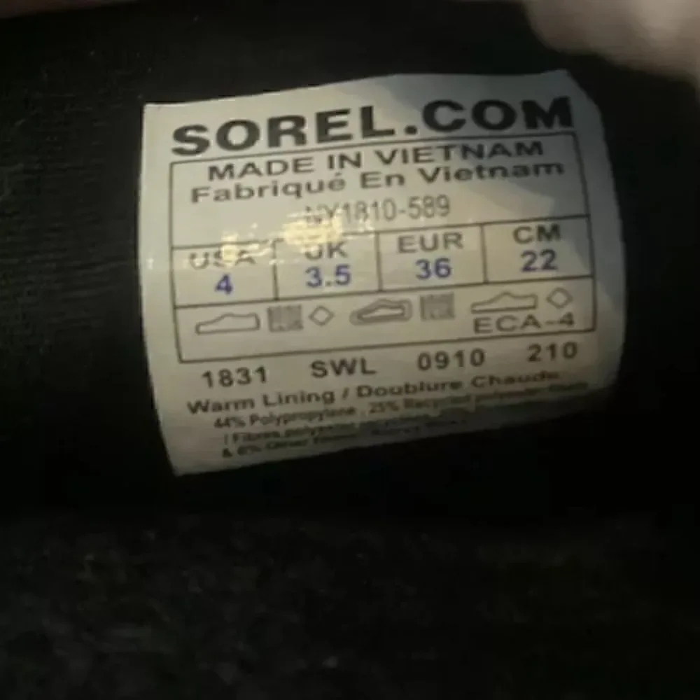 Sorel Flurry TP Youth Size US 4 Kids Winter Snow Comfort Boot Prairie Rose/Black